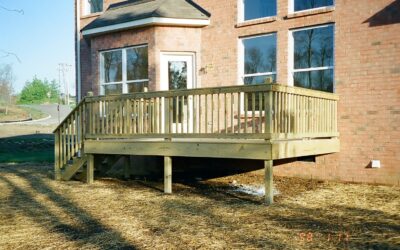 How to Choose the Right Materials for Your Custom Deck