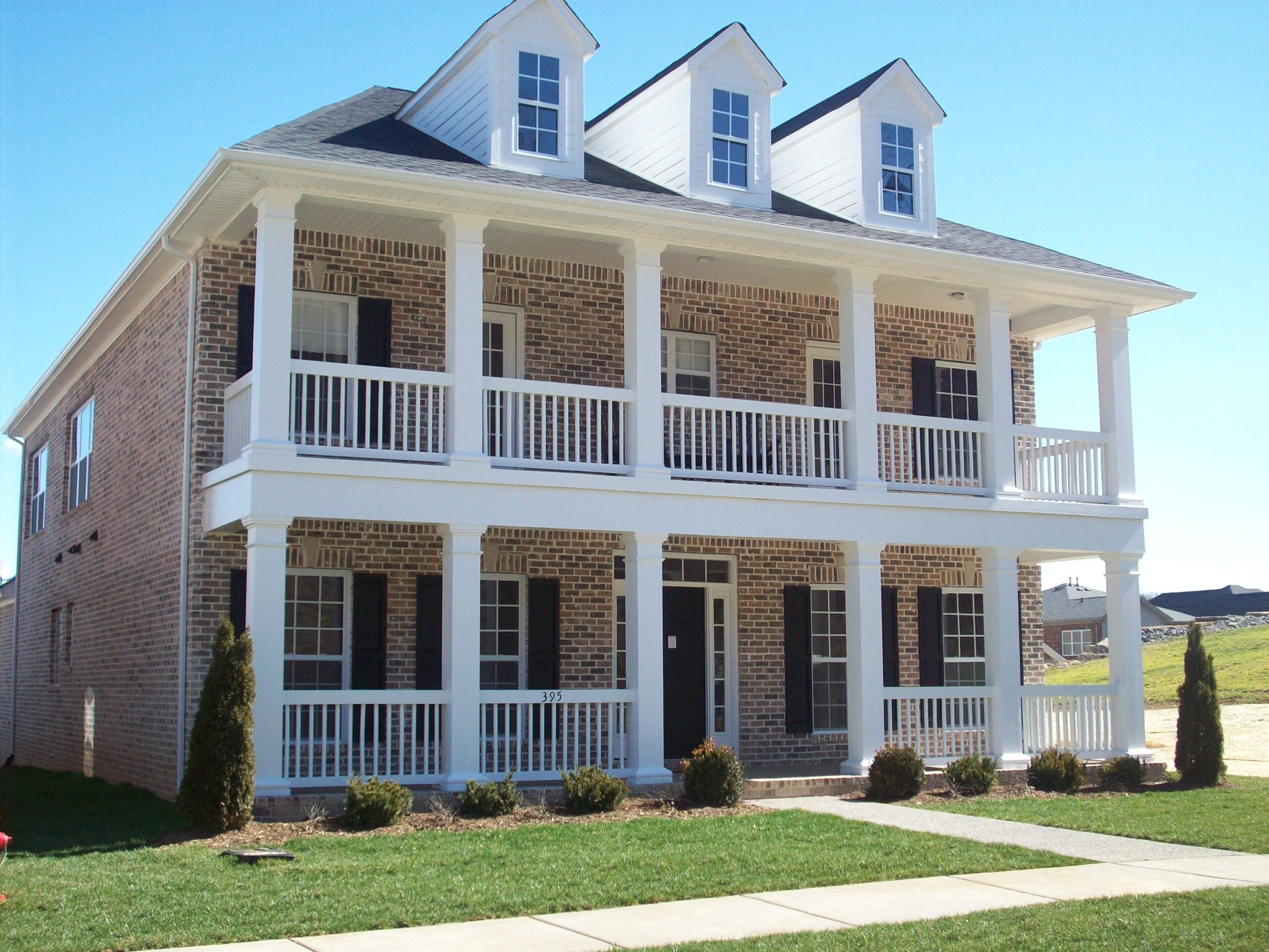 best decorative porch and custom deck builder in Nashville, TN